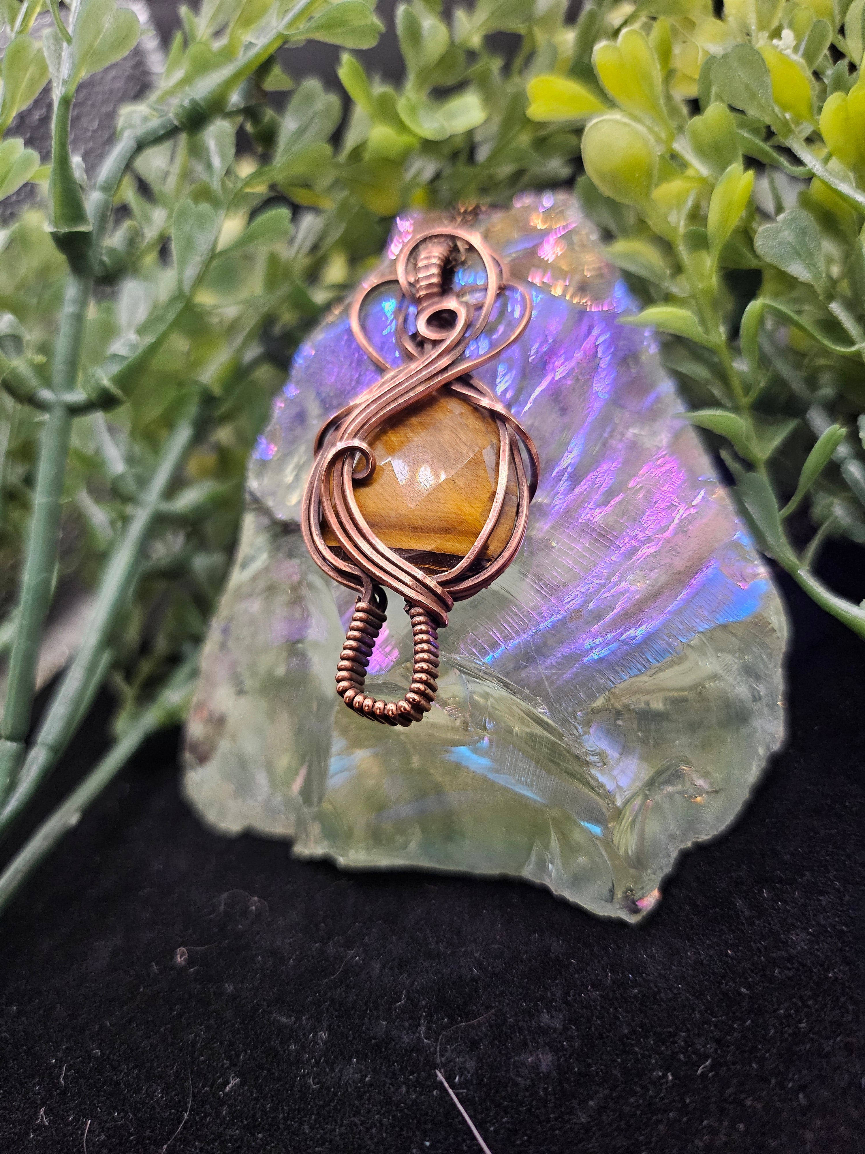 Faceted Double-sided Tigers Eye Mushroom