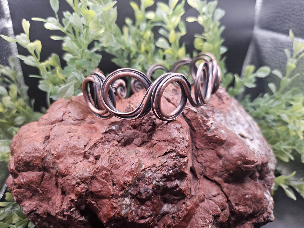 The Rhythmic Waves Copper Cuff
